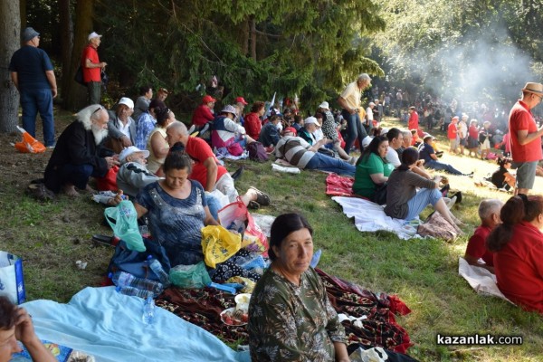 Традиционният събор на Бузлуджа събра хиляди социалисти от цялата страна 