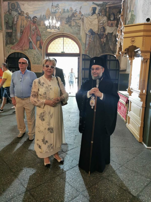 Посланикът на Русия Елеонора Митрофанова посети храм-паметника в Шипка