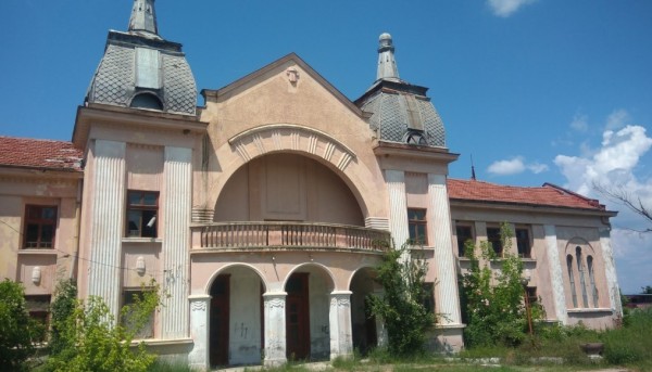 Реставрираната и модернизирана минерална баня в Ягода отваря официално врати 