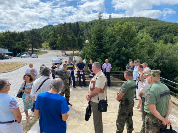 Випуски на свободата си дават юбилейна среща на Шипка в рамките на тържествата за Шипченската епопея