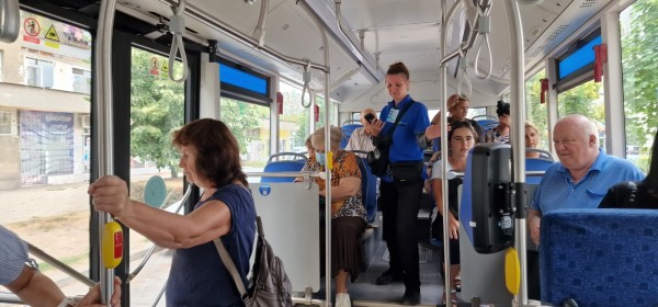 Кметът на Казанлък: Ползването на новата билетна система е лесно, удобно, бързо и по-евтино!