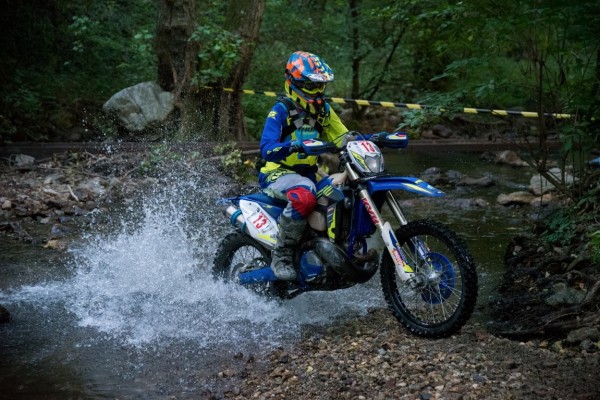 Казанлъшките ендуро клубове обраха титлите от международното екстремно Six Days Crazy Job 