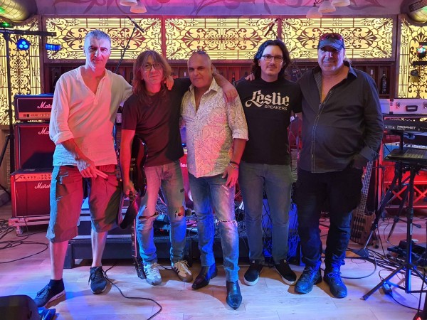 10 от най-популярните бардове в страната се събират на сцената на Тюлбето