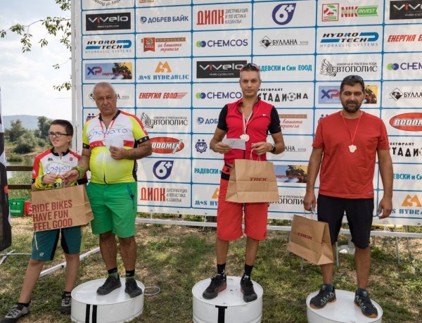 Първото планинско велосъстезание за купата на Община Казанлък привлече рекорден интерес
