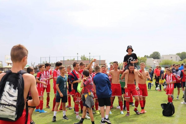 Два казанлъшки тима се върнаха с призови места от международния футболен турнир в Обзор