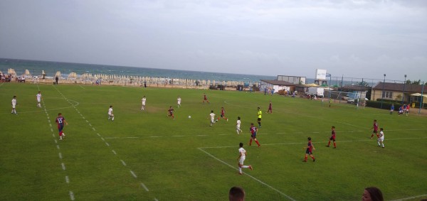 Два казанлъшки тима се върнаха с призови места от международния футболен турнир в Обзор