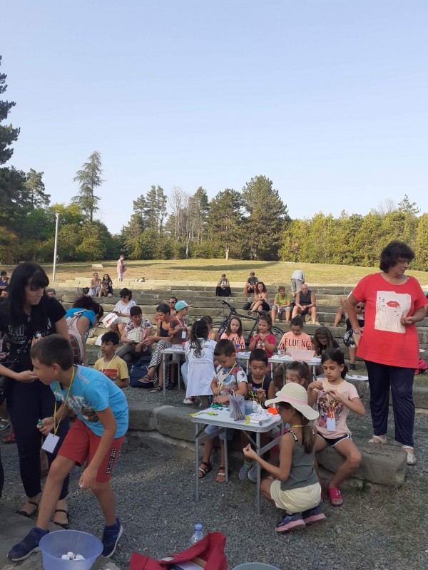 Детската работилница “Древен свят“ събра малки творци на Тюлбето