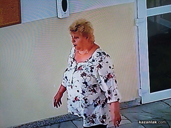 Мъж се престори на инвалид и открадна инвалидна количка от Поликлиниката / ВИДЕО