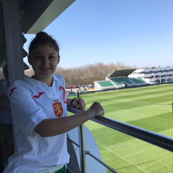 Две казанлъчанки заминават за световните квалификации по футбол с националите