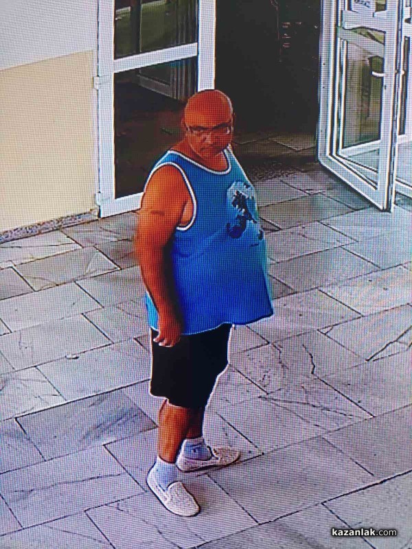 Мъж се престори на инвалид и открадна инвалидна количка от Поликлиниката / ВИДЕО