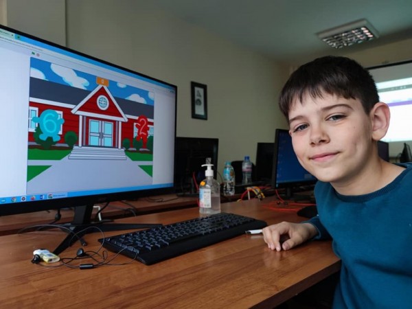 ИКТ Център записва ученици за 2022-2023 в курсове по програмиране, роботика и ИТ