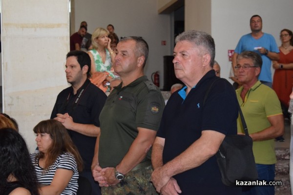 3-годишен труд събра кадри на Бузлуджа - от първия взрив до най-бляскавия му период