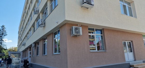 Започва изграждането на товаро-пътнически асансьор в поликлиниката