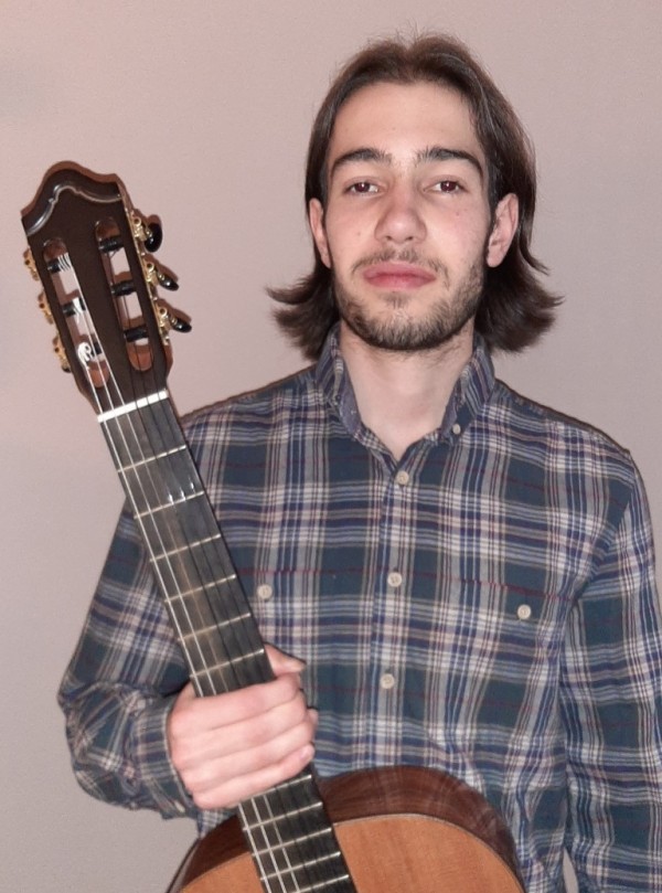 Майстори на класическата китара подготвят концерт в Исторически музей “Искра“