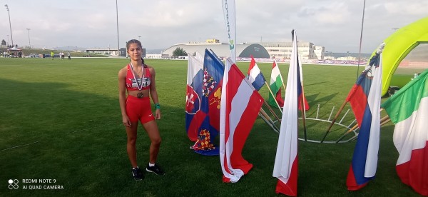 Лекоатлетката Мария Караиванова стана европейски шампион