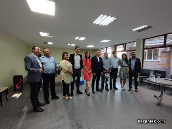 ПП „Продължаваме промяната” откри офис в Казанлък 