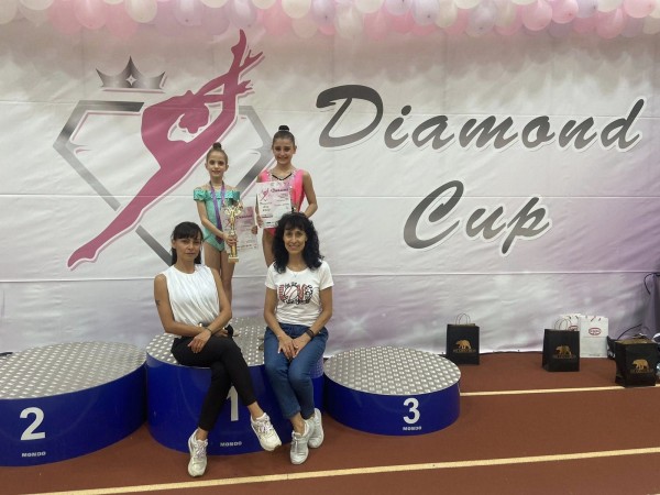 Гимнастичките ни с успехи още в първото състезание за сезона