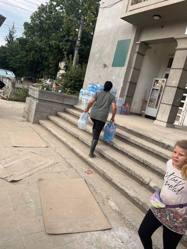 Казанлъшки сдружения раздадоха дарения в Карловските села Слатина и Богдан