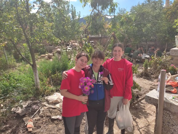 Казанлъшки сдружения раздадоха дарения в Карловските села Слатина и Богдан