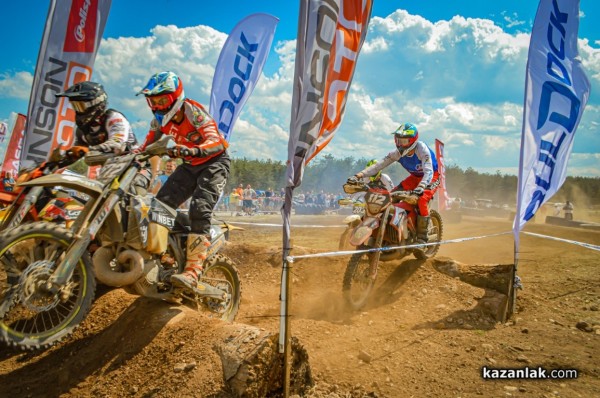 Зрелищно и с много публика премина седмото EnduroX Alba-Damascena
