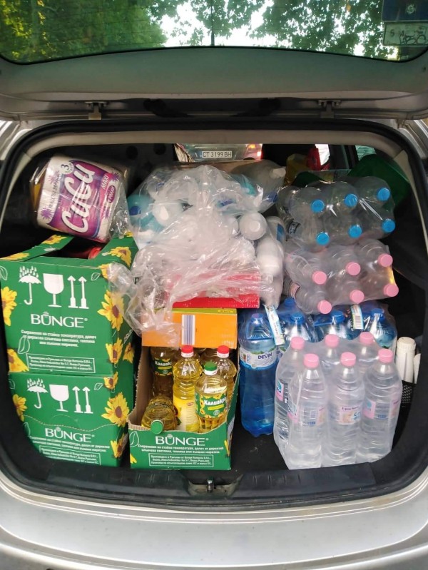 Казанлъшки сдружения раздадоха дарения в Карловските села Слатина и Богдан