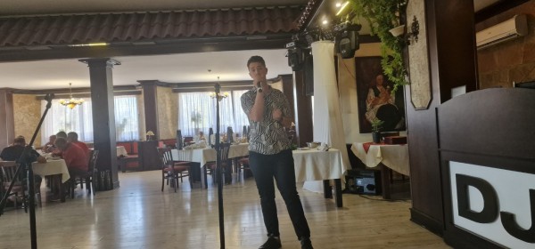 Навръх Кръстовден Кметът на Казанлък даде курбан за благодарност към спасителите от опасните летни пожари