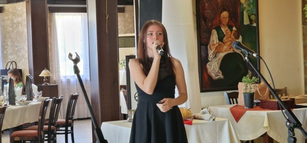 Навръх Кръстовден Кметът на Казанлък даде курбан за благодарност към спасителите от опасните летни пожари