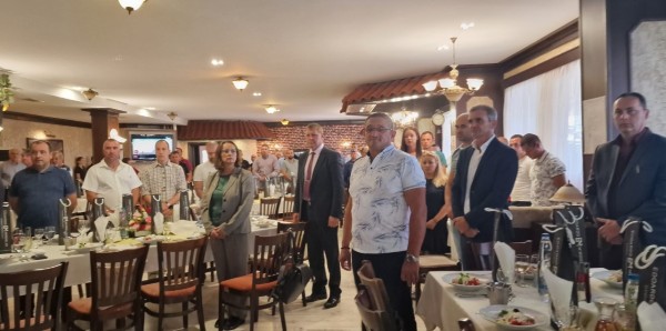 Навръх Кръстовден Кметът на Казанлък даде курбан за благодарност към спасителите от опасните летни пожари