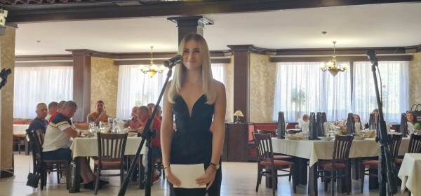 Навръх Кръстовден Кметът на Казанлък даде курбан за благодарност към спасителите от опасните летни пожари