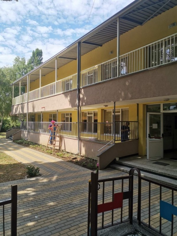 Обновени учебни и детски заведения, посрещат децата от общината на 15 септември 