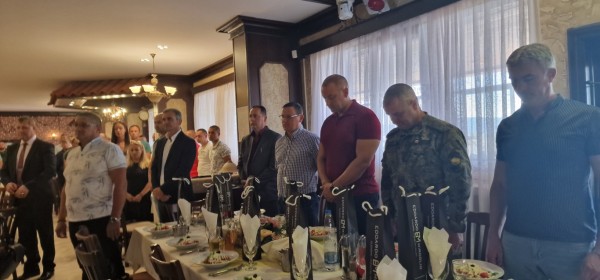 Навръх Кръстовден Кметът на Казанлък даде курбан за благодарност към спасителите от опасните летни пожари