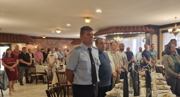 Навръх Кръстовден Кметът на Казанлък даде курбан за благодарност към спасителите от опасните летни пожари