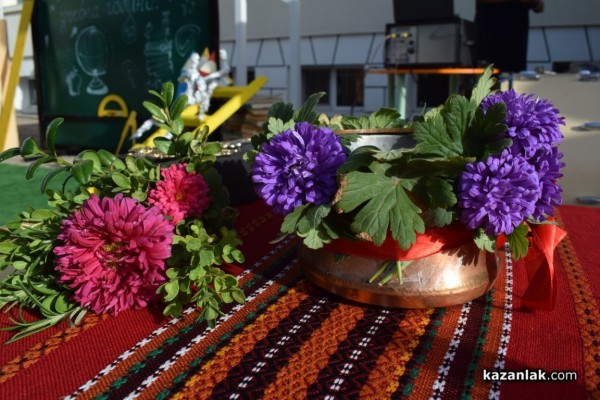 Първият училищен звънец удари за 64 първокласници в ОУ „Паисий  Хилендарски“