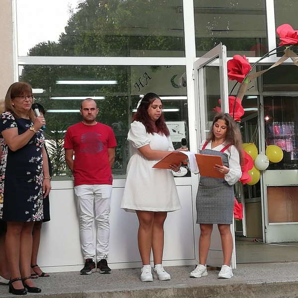 Осмокласниците прекрачиха прага и на ПГ “Акад. Петко Стайнов“