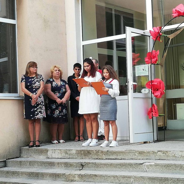 Осмокласниците прекрачиха прага и на ПГ “Акад. Петко Стайнов“