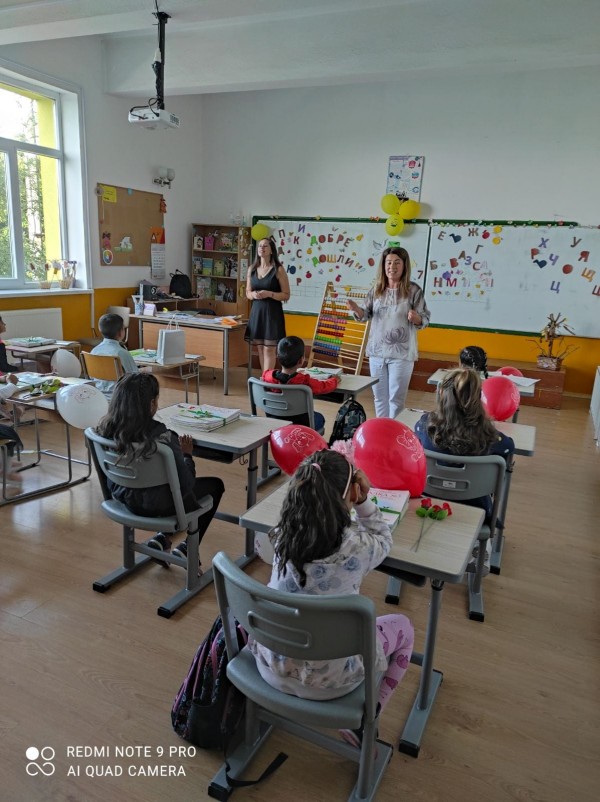 Първият звънец удари и в Шипка