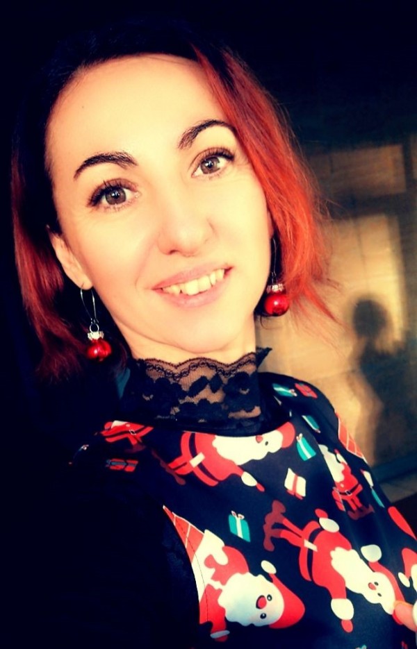 Надежда Владимирова реди старозагорски изгреви и залези в Музея на фотографията 