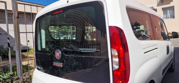 Община Казанлък оборудва с нов автомобил и социалния си патронаж