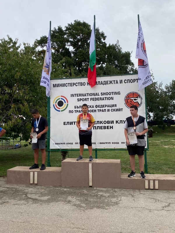 Стрелците на “Балиста“ спечелиха три републикански и една вицерепубликанска титла на държавното в Долни Дъбник