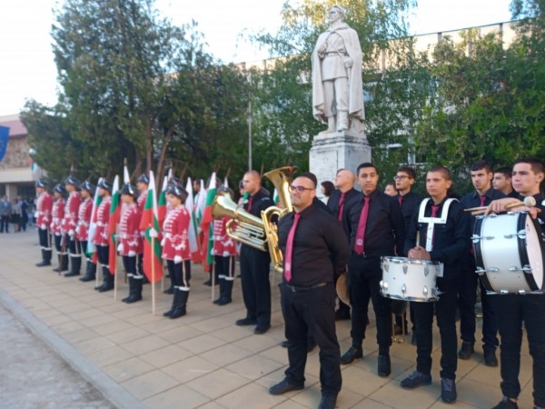 Първо международно участие на гвардейците и музикантите от ПГ „Иван Хаджиенов“ 