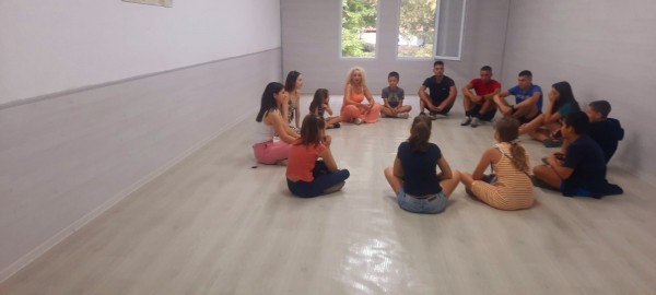 Реновираха една от залите на бившия Младежки дом в град Шипка 