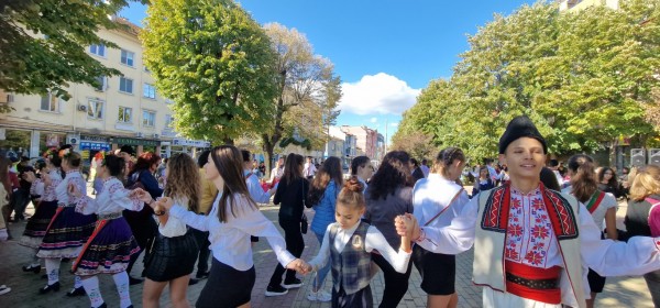 Казанлък тържествено отбеляза 114 години Независима България