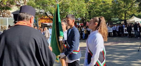 Казанлък тържествено отбеляза 114 години Независима България