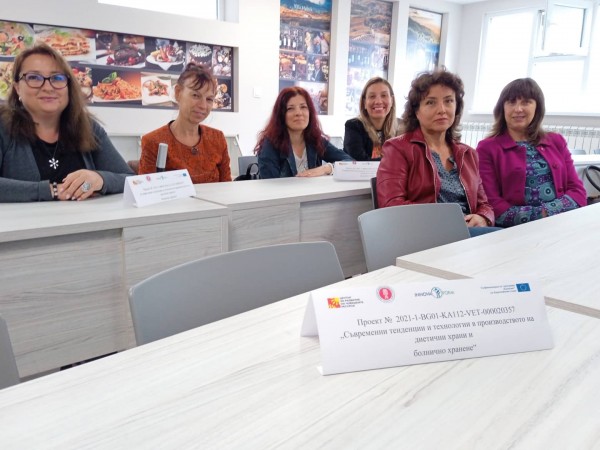 Семинар, посветен на тенденциите в здравословното хранене се проведе в ПГЛПТ