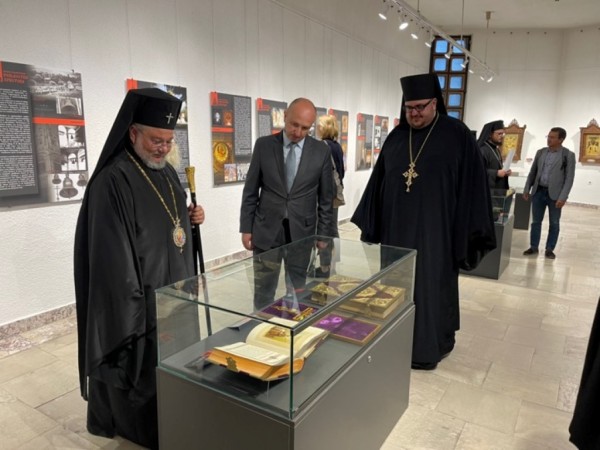 Започнаха честванията за 120-годишнината от освещаването на храм-паметник „Рождество Христово “– Шипченски манастир