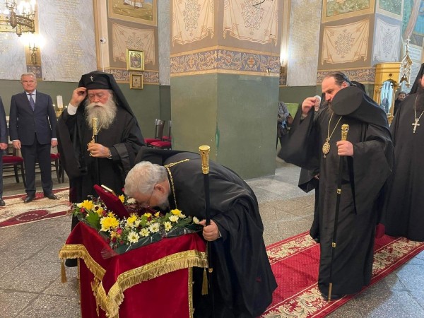 С богослужение, премиера на филм и концерт премина втория ден от честванията за 120-годишнината на Шипченския манастир