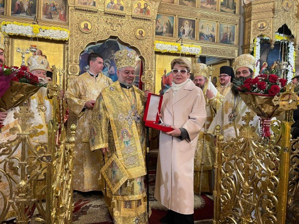 Честванията по повод 120-годишнината на храм-паметника в Шипка завършиха с връчване на ордени и плакети