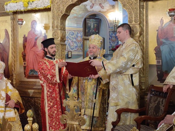 Честванията по повод 120-годишнината на храм-паметника в Шипка завършиха с връчване на ордени и плакети