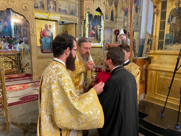 Честванията по повод 120-годишнината на храм-паметника в Шипка завършиха с връчване на ордени и плакети