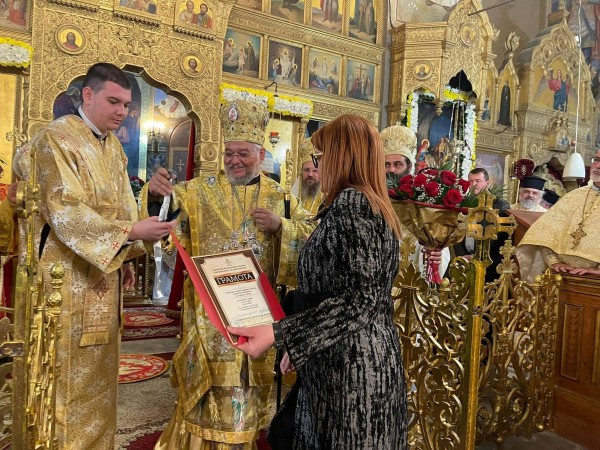 Честванията по повод 120-годишнината на храм-паметника в Шипка завършиха с връчване на ордени и плакети